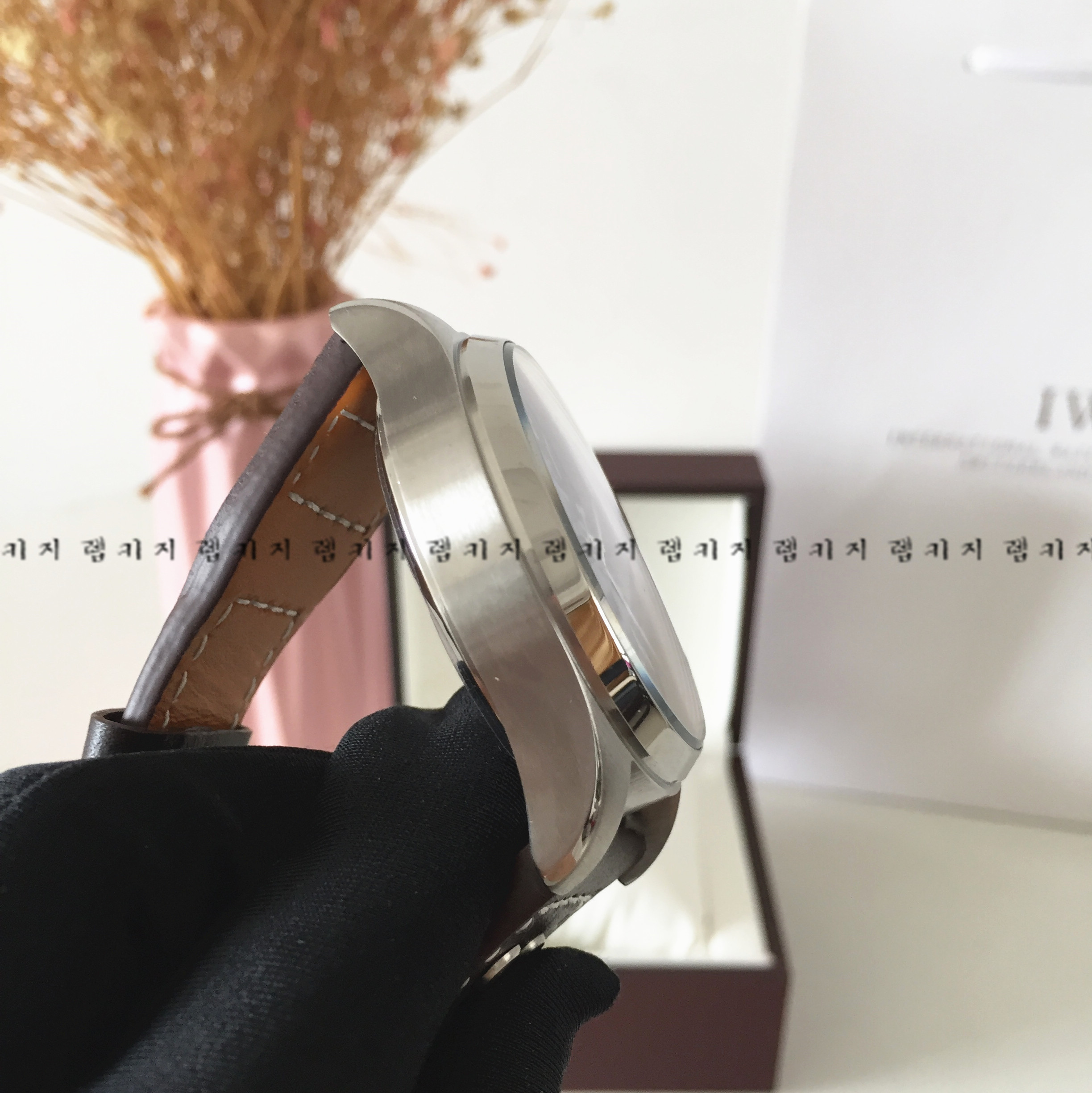 IWC 빅파일럿 어린왕자 에디션 가죽시계